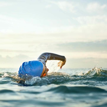 Schwimmer im Meer